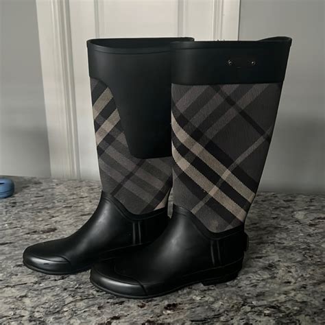 burberry clemence rain boots charcoal